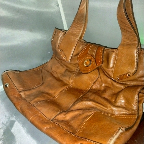 Cute rustic tan leather tote purse by Perlina - Picture 9 of 12